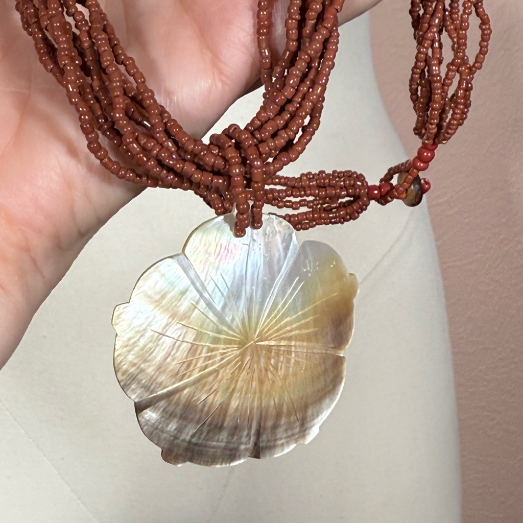Vintage Boho Mop Flower Shell Red Brown Glass Bead Coastal Cowgirl Necklace